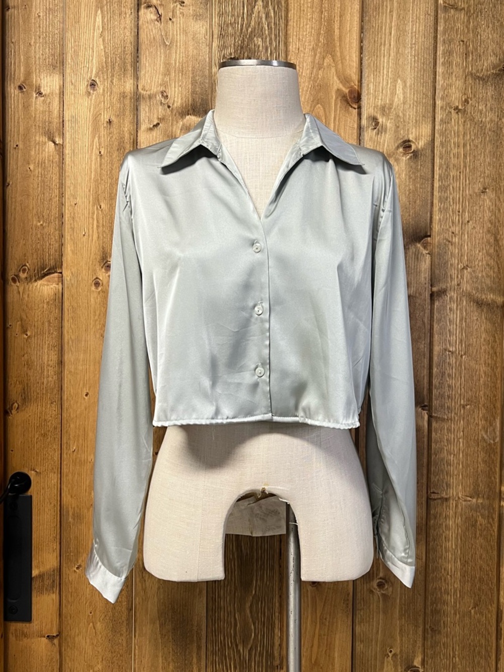 Jon & Anna Medium Silver Silky Cropped Long Sleeve Button Up Blouse - Picture 2 of 7